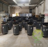 戶外環(huán)保鋼制果皮箱熱銷，深受客戶喜愛(ài)