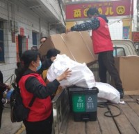 千個分類垃圾桶分發(fā)入戶，加強村民環(huán)保意識